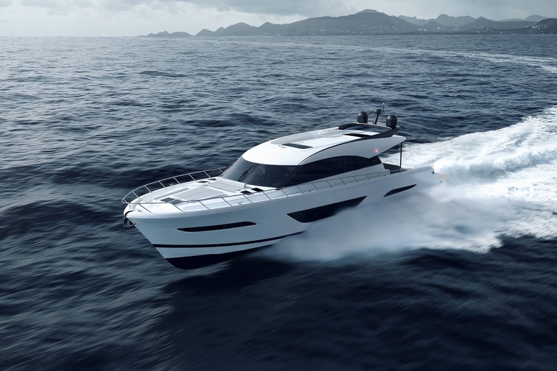 Maritimo S75 luxury motor yacht running at speed